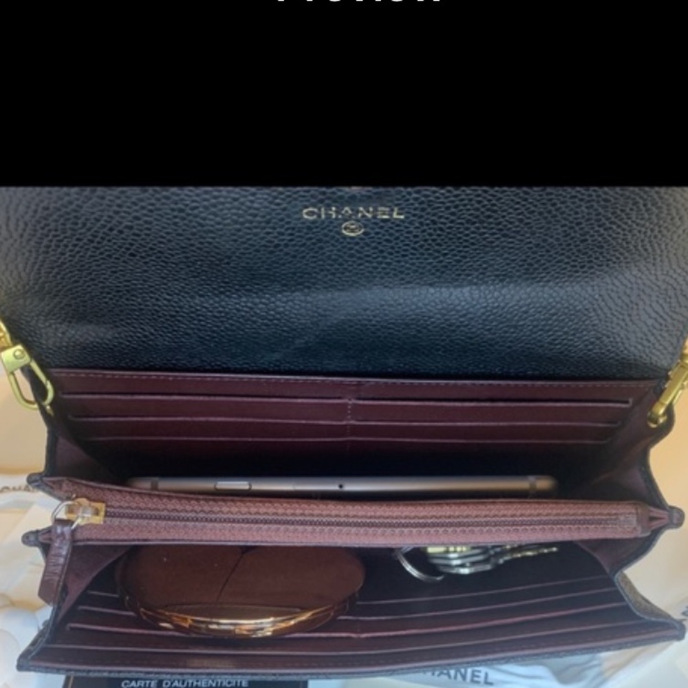 Chanel Caviar Quilted Crush Wallet with Chain - Picture 9 of 9
